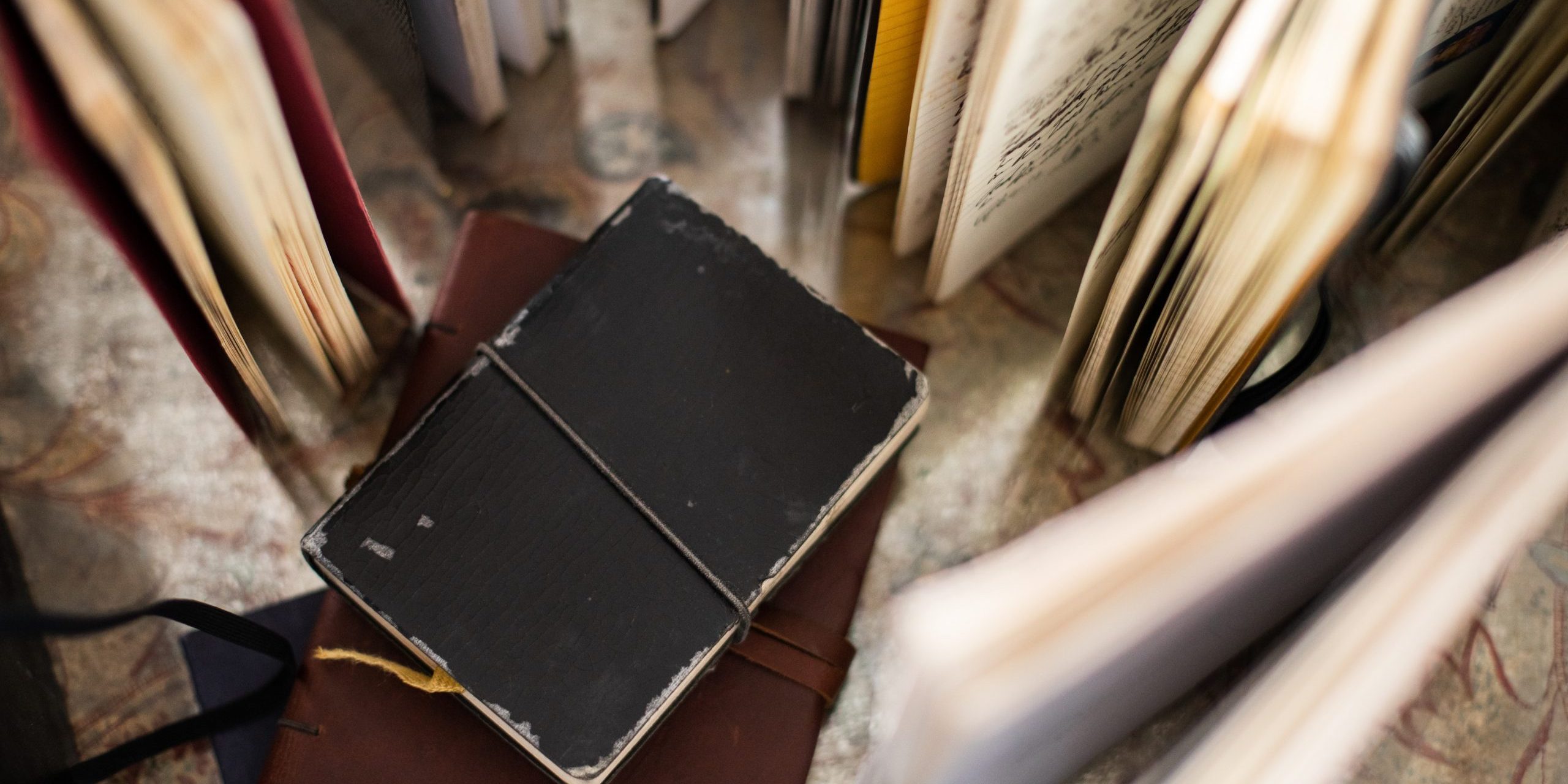 charl-folscher-gU07NPKqVvg-unsplash