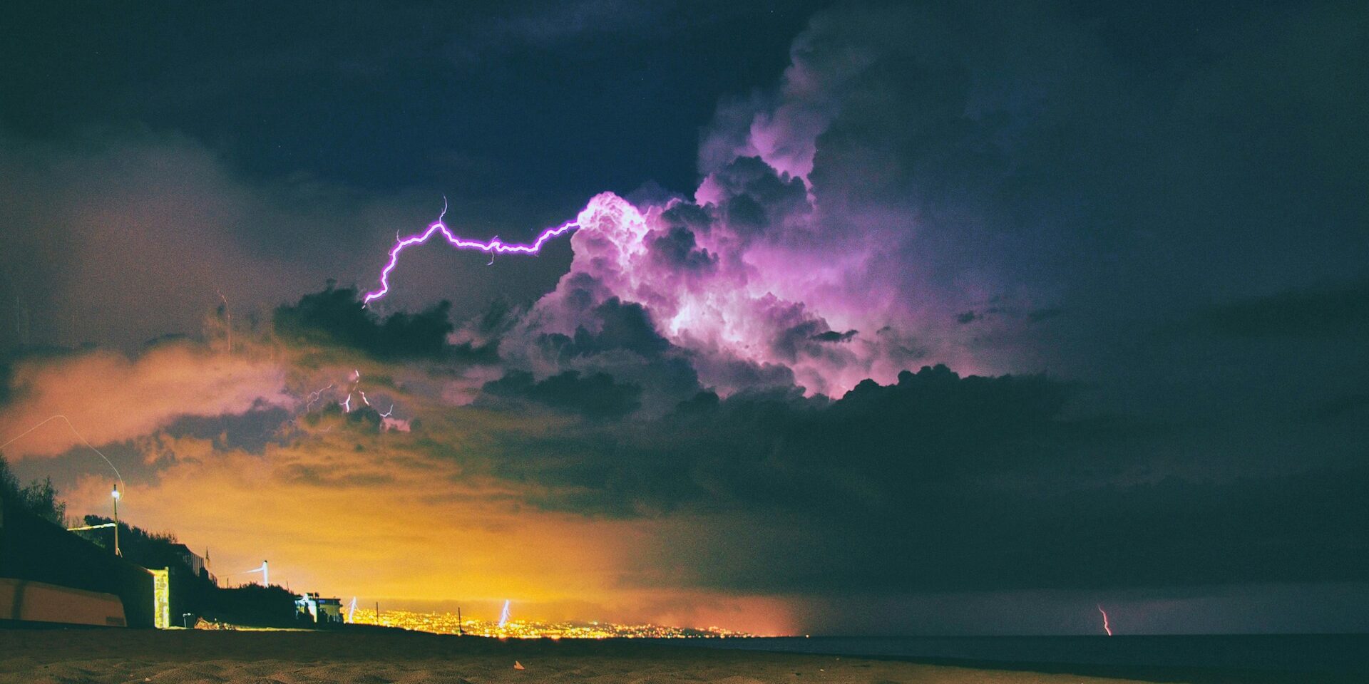 andras-kovacs-DcKtooTyuuQ-unsplash